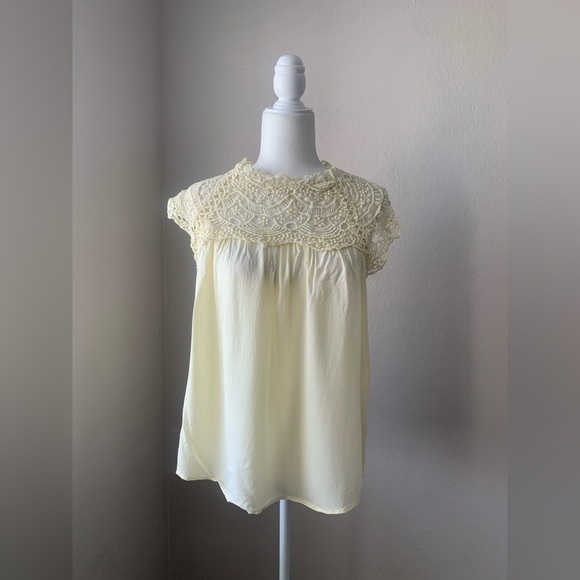 Vici Tops - Vici Ivory Crochet Lace Blouse